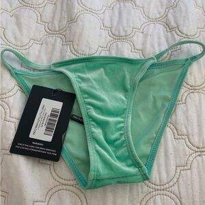 Pretty little things